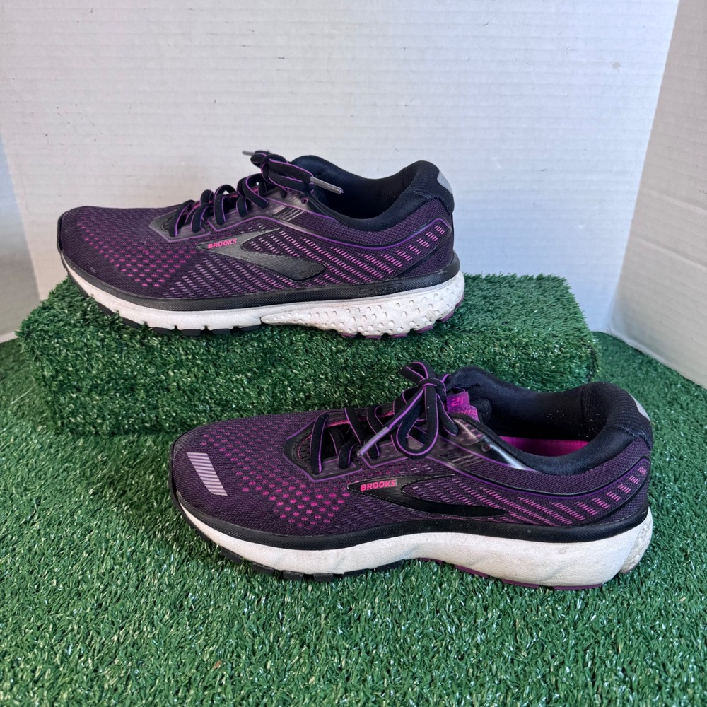 Brooks Ghost‎ 12 Womens Running Shoes Purple Pink 1203051B063 Size 8 Medium B - Picture 2 of 12